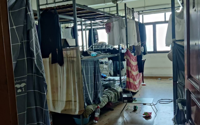 貴州省機(jī)關(guān)事務(wù)管理局國有資產(chǎn)管理服務(wù)中心貴陽市南明區(qū)花溪大道北段128號靈達(dá)新苑B棟3層1-3號、4層1號房屋資產(chǎn)招租